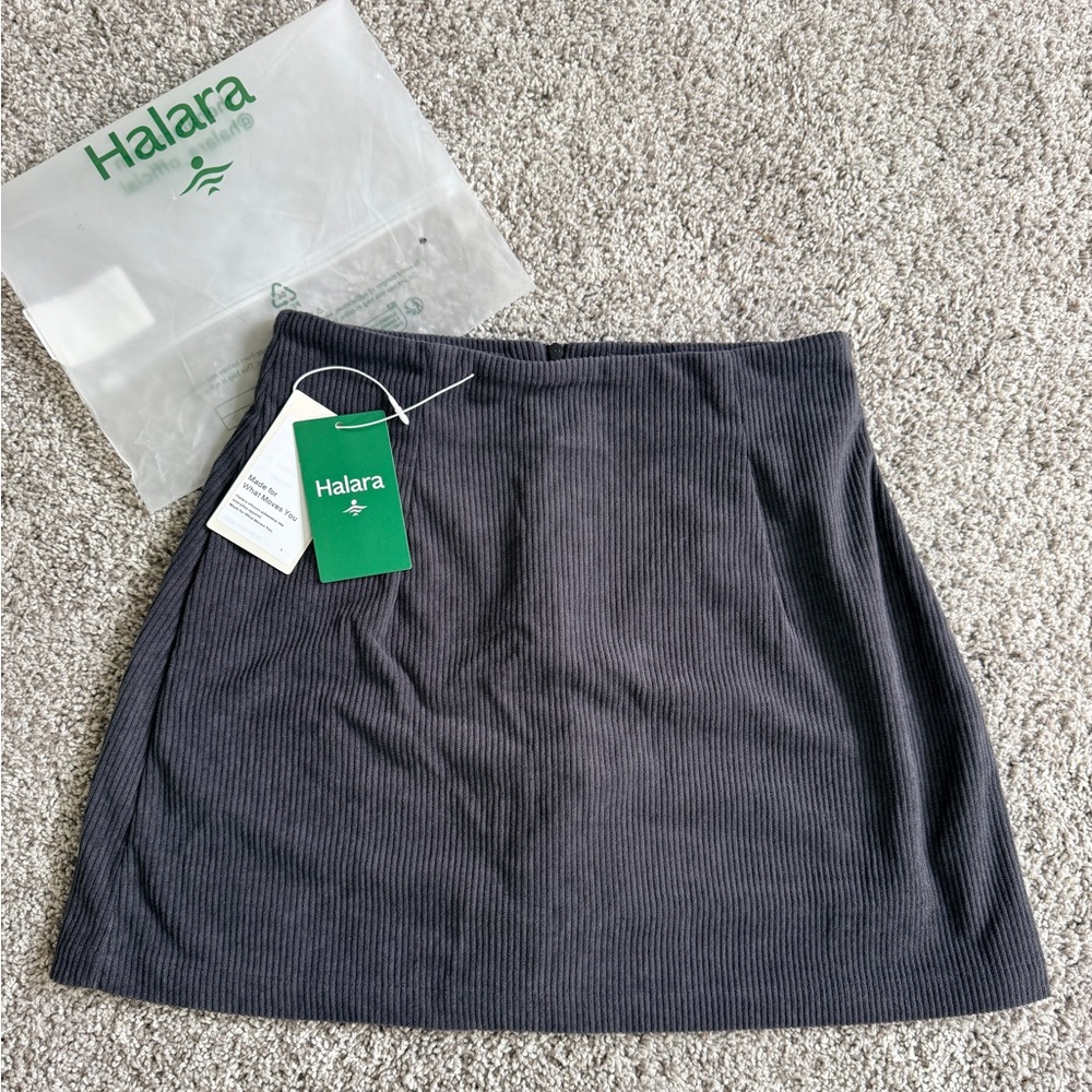 Halara Ribbed Skort Built-In Shorts Back Zip Size S NWT